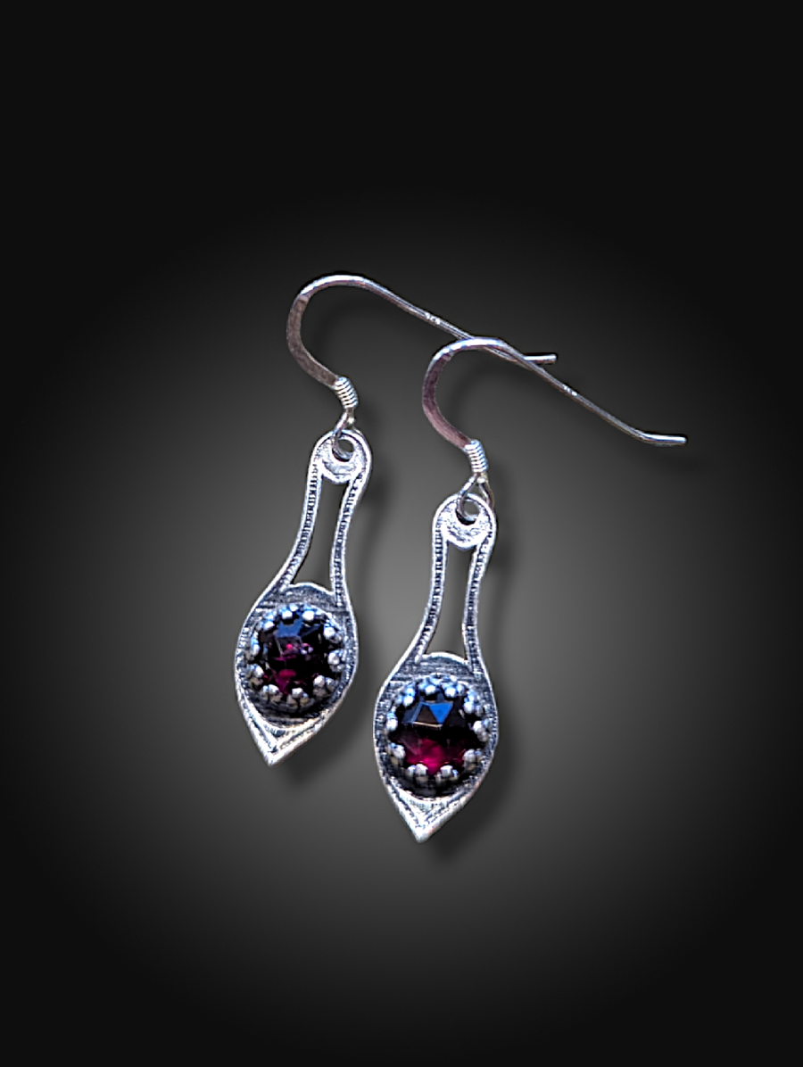 STUNNING ROYAL RED ROSE CUT GARNETS! sterling silver mandala earrings