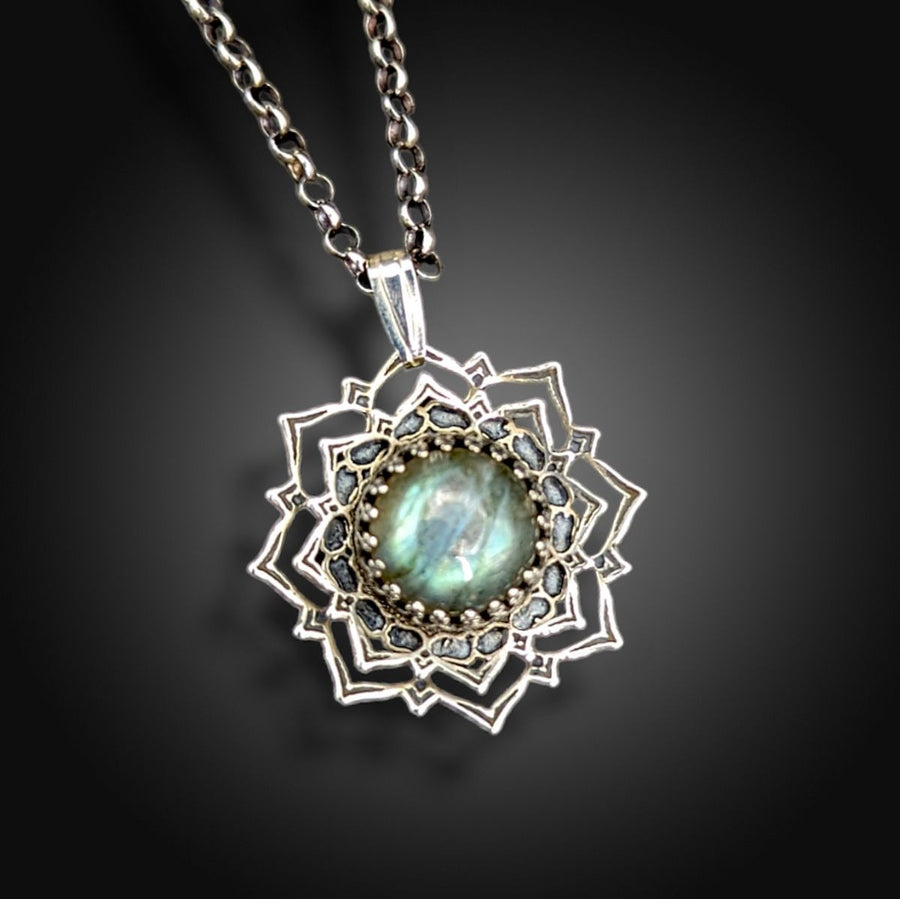 spinning sterling mandala necklace with labradorite